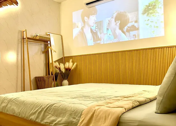 Nha Ven Song Homestay *