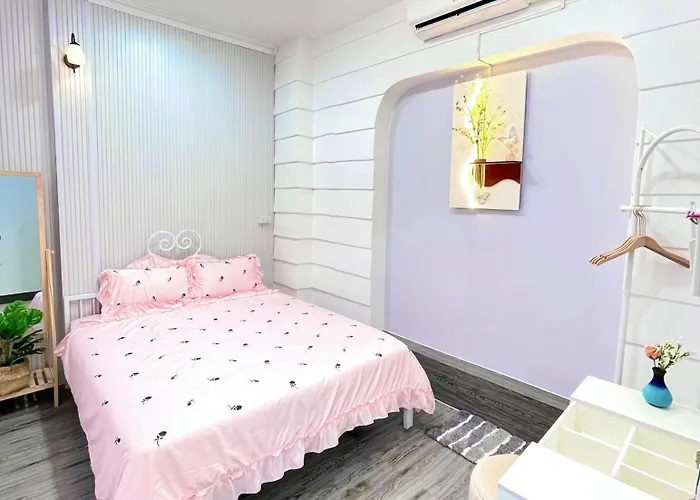 Homestay Nha Ven Song *
